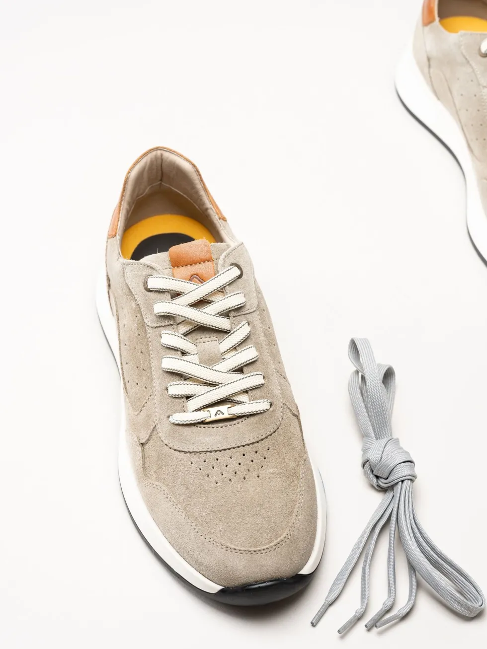Ambitious - Beige sneakers i mocka