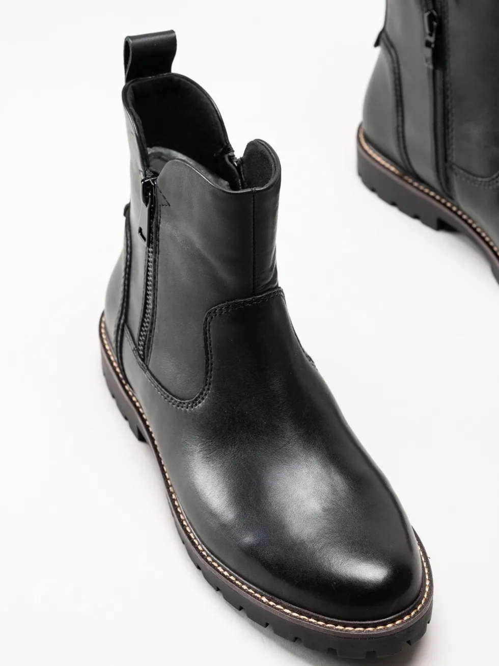 Caprice - Svarta varmfodrade boots i skinn