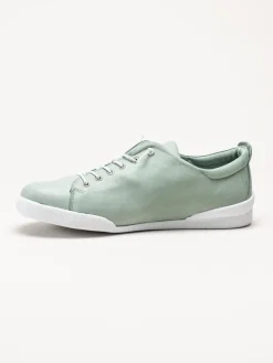 Charlotte of Sweden - Gröna sneakers i skinn