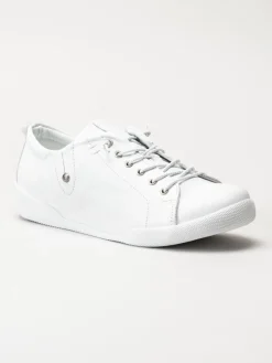 Charlotte of Sweden - Vita sneakers i skinn