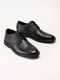 Clarks - Atticus LTLace G - Svarta skinnskor med snörning