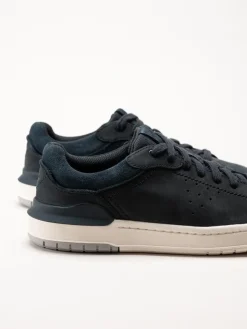 Clarks - Courtlite2 Run G - Blå retroinspirerade sneakers i nubuck