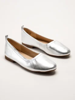 Clarks - Fawna Soft D - Slilver ballerina i skinn