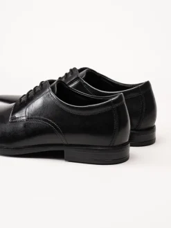 Clarks - Howard Walk - Svarta dressade snörskor i skinn