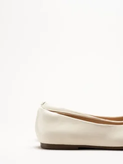 Clarks - Livia Lily - Beige ballerinaskor