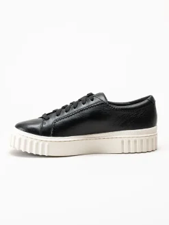 Clarks - Mayhill Walk - Svarta sneakers i skinn