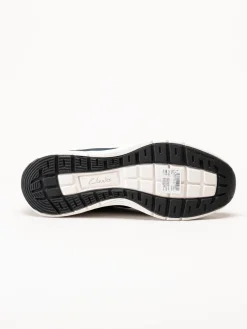 Clarks - Motion Trek MX - Marinblå sneakers i stickad text