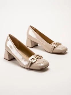 Clarks - Nyta45 Court D - Ljusbeige pumps i skinn-lack