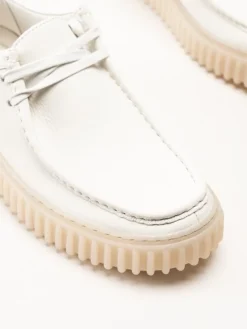 Clarks - Torhill Lo G - Vita skor i mjukt skinn