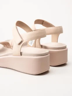 Ecco - Flowt W Wedge - Rosa sandal i skinn medi kilklack