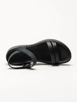Ecco - Flowt W Wedge - Svarta sandaler i skinn med kilklack