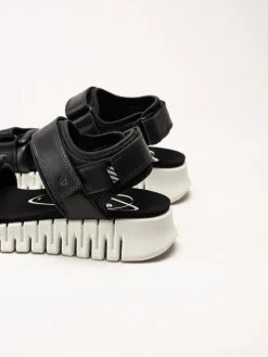 Ecco - Gruuv Sol Sandal - Svarta sportiga sandaler