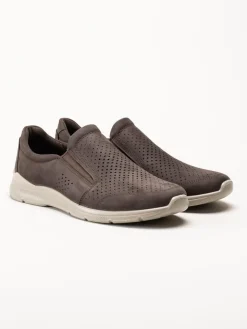 Ecco - Irving Slip On Perf - Bruna slip on sneakers i nubuck