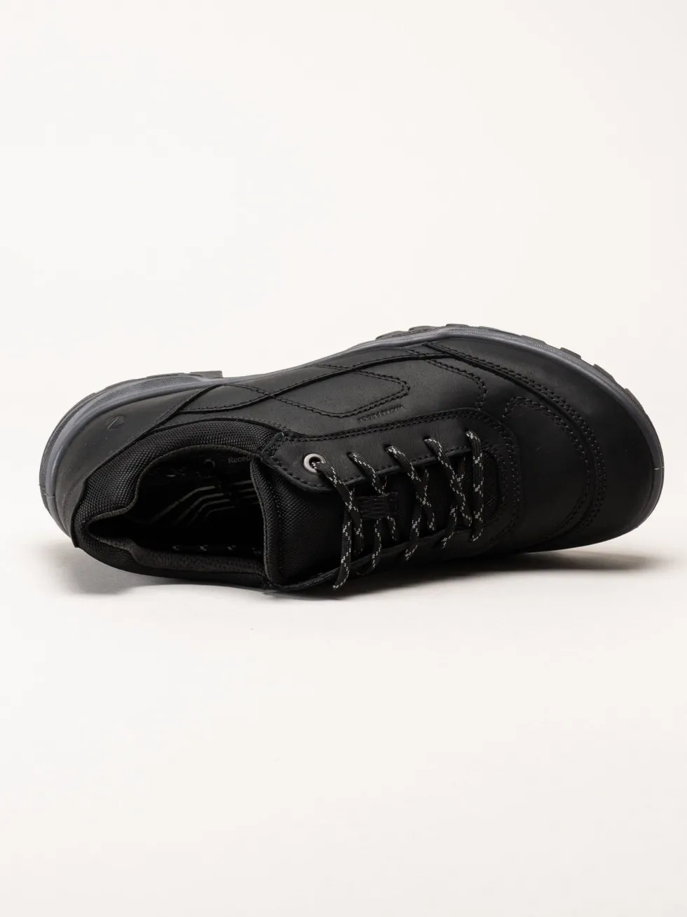 Ecco - Xpedition WP - Svarta promenadskor i oljad nubuck