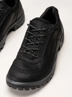 Ecco - Xpedition WP - Svarta promenadskor i oljad nubuck