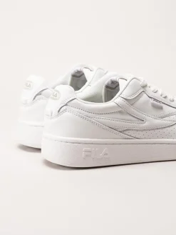 FILA - Noclaf Wmn - Vita sneakers i skinnimitation
