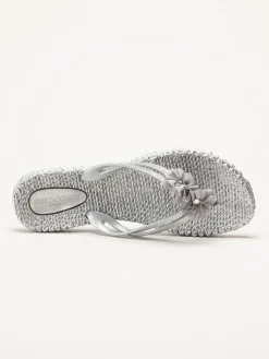 Ilse Jacobsen - Cheerful18F - Silverfärgade flip flops