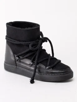 Inuikii - Classic - Svarta vinterboots med fårskinnsfoder