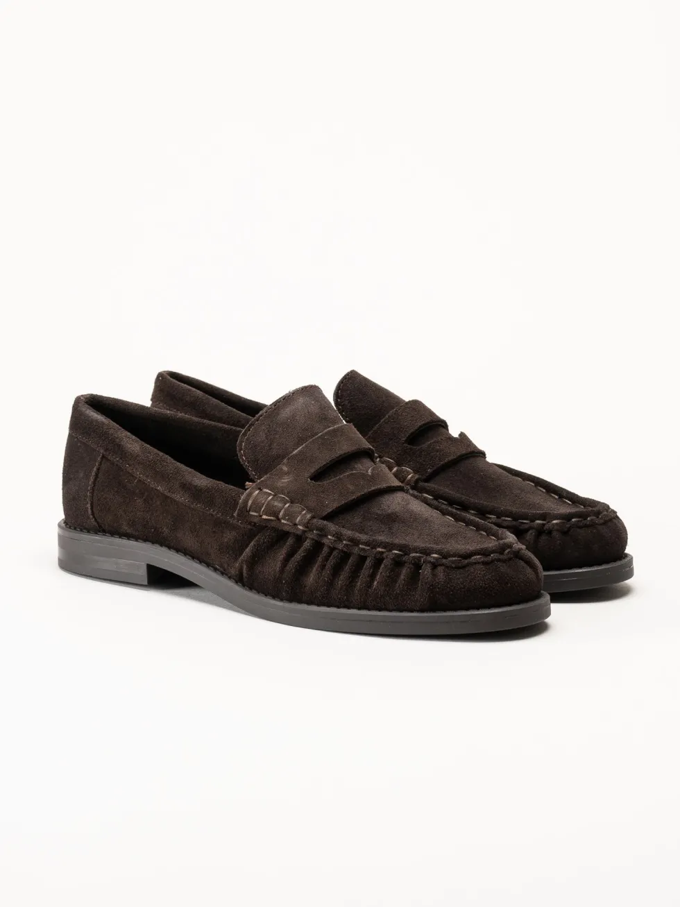 Johnny Bulls - Soho - Mörkbruna loafers i mocka