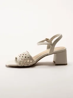 Marco Tozzi - Beige sandaletter med klack