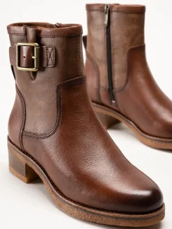 Marco Tozzi - Ljusbruna boots i skinn