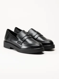 Marco Tozzi - Svarta loafers i skinnimitation