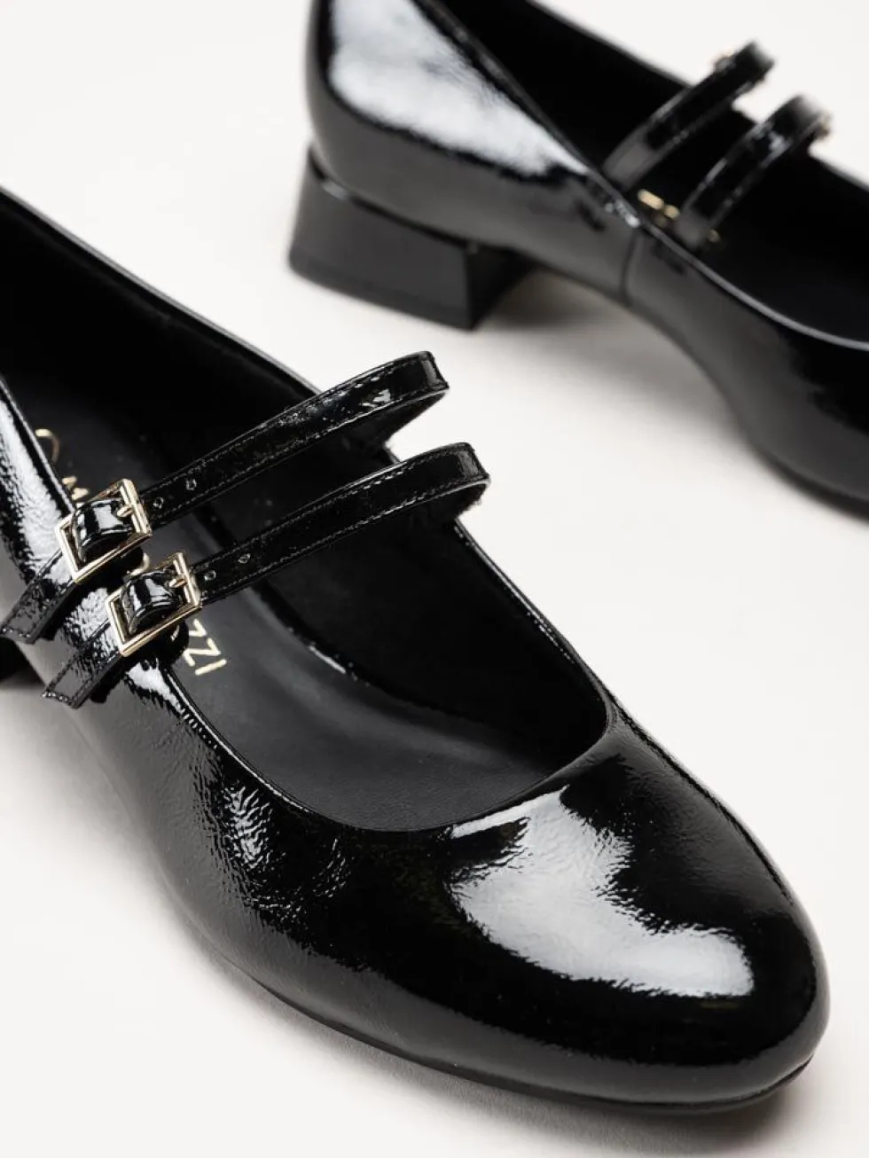 Marco Tozzi - Svarta pumps i lacksyntet