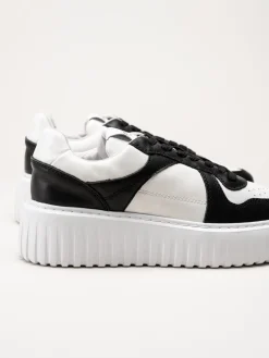 Philip Hog - Nina - Svart-vita platåsneakers i skinn