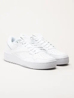 Reebok - ATR Chill - Vita sneakers i skinn
