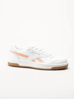 Reebok - Match PrimeV2 - Vita sneakers i skinnimitation