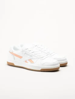 Reebok - Match PrimeV2 - Vita sneakers i skinnimitation