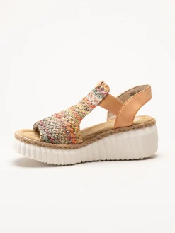 Rieker - Aprikosfärgade kilsandaletter