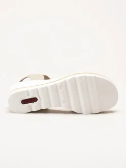 Rieker - Beige sandaletter med kilklack