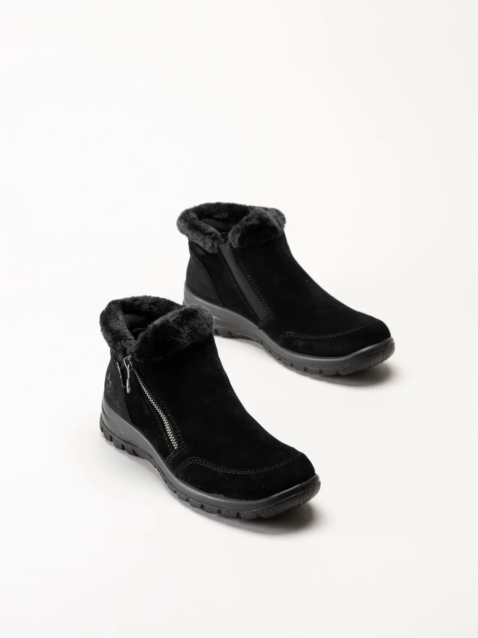 Rieker - Svarta fodrade boots i mocka