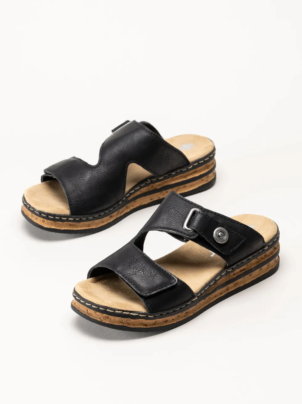 Rieker - Svarta sandaler