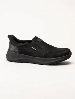 Rieker - Svarta slip on promenadskor i oljad nubuck