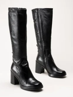 Rugged Gear - Bondi Mini LUXE - Ljusbruna fårskinnsfodrade boots i mocka