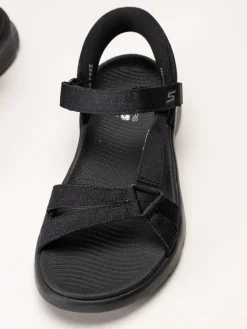 Skechers - Go Walk Flex Sandal - Svarta slip in sandaler