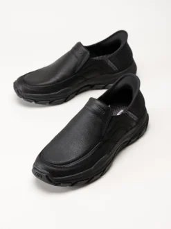 Skechers - Slip-Ins Conner - Rayne - Svarta slip-Ins promenadskor i oljad nubuck