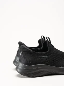 Skechers - Ultra Flex 4.0 - Svarta slip-ins sneakers