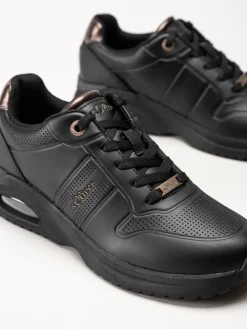 S.Oliver - Svarta sneakers i skinnimitation