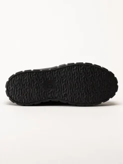 S.Oliver - Svarta sneakers med platåsula