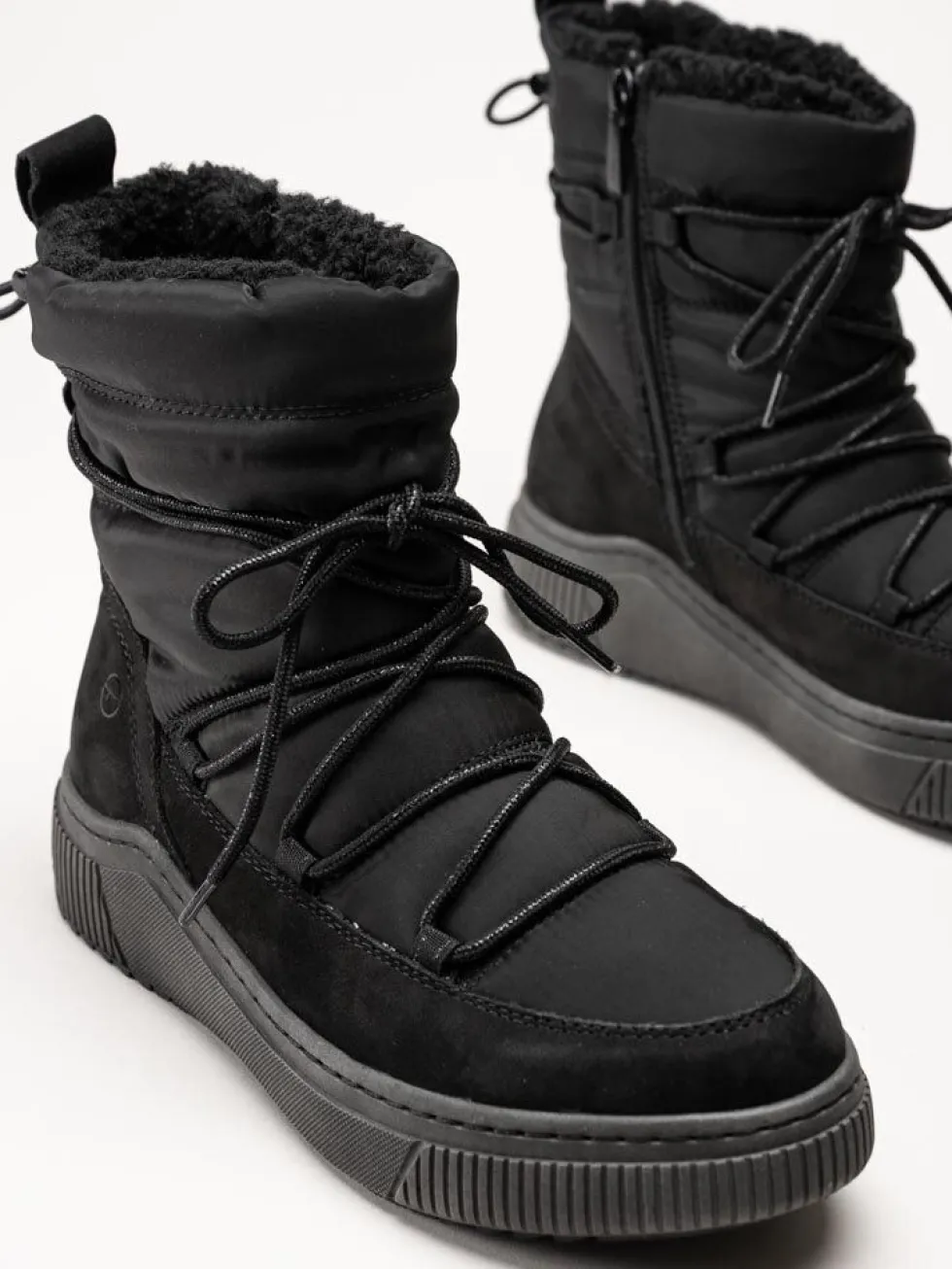 Tamaris Wide - Svarta varmfodrade boots