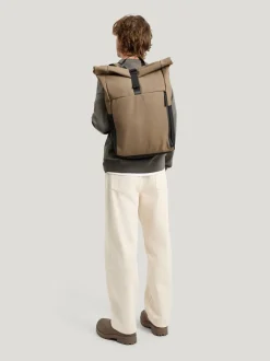 Tretorn - Wings Rolltop WP - Brun vattentålig ryggsäck i mjukt PU-material