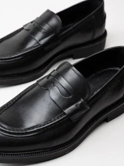 Vagabond - Alex M - Svarta loafers i skinn