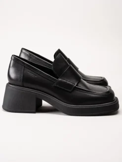 Vagabond - Dorah - Svarta skinnloafers med klack