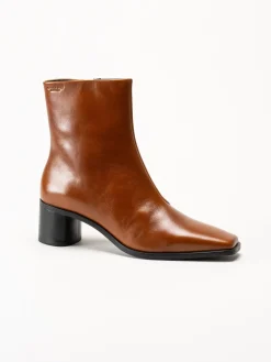 Vagabond - Fay - Ljusbruna boots i skinn