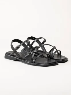 Vagabond - Izzy - Svarta sandaler i skinn