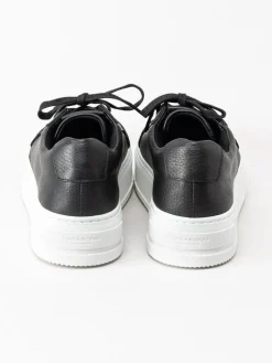 Vagabond - Judy - Svarta platåsneakers i skinn
